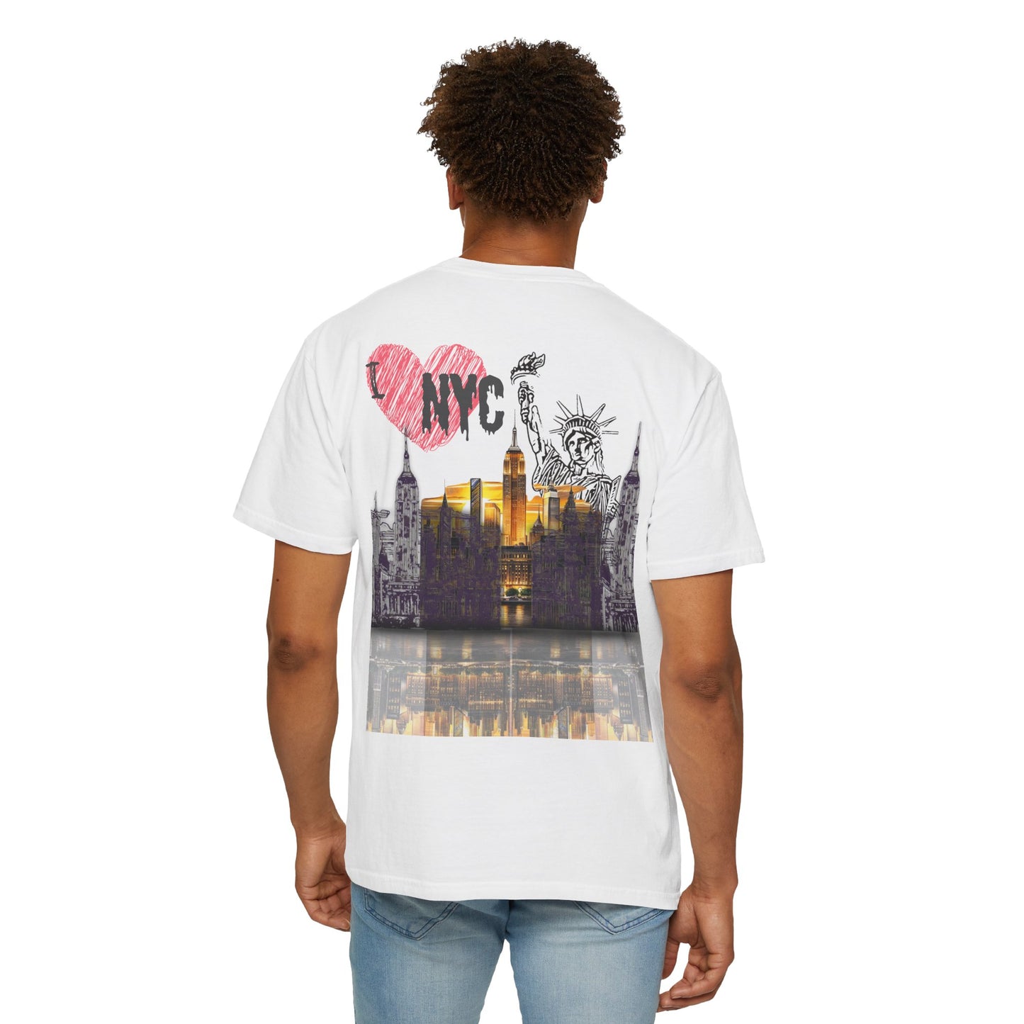 NYC Love Graphic Unisex T-Shirt - Retro Statue of Liberty Design
